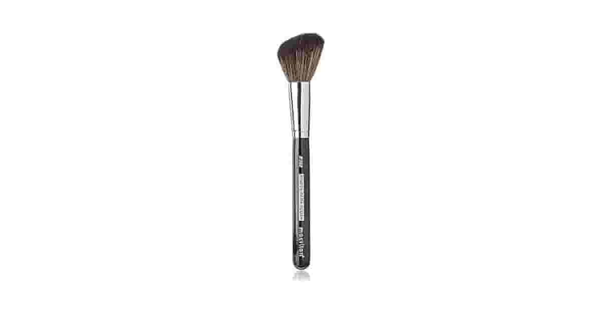 Melhor Pincel para Blush: Chanfrado ou Cônico?