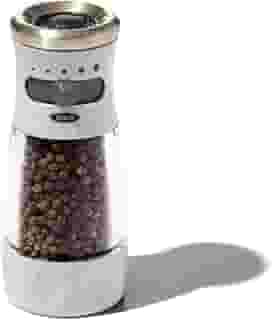 Moedor de pimenta OXO Good Grips, cinza