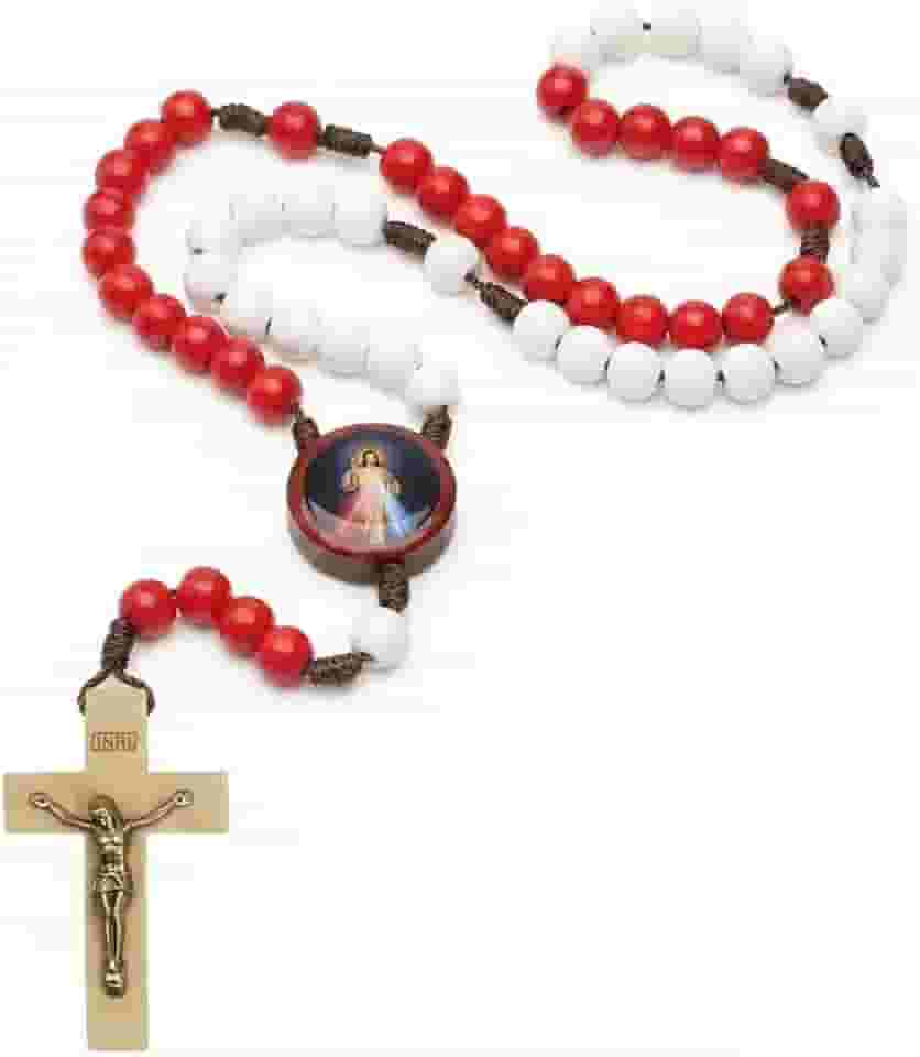 Terço da Divina Misericórdia, Contas de Plástico Branco e Vermelho 8mm, Crucifixo em Madeira, Metal Ouro Velho, 37cm, com Folheto Como Rezar o Terço