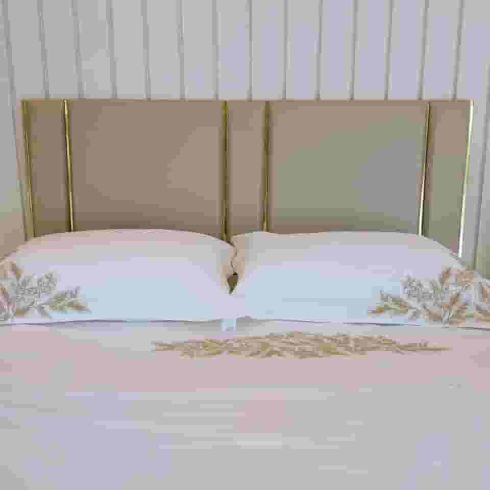 Cabeceira estofada antialergica Adesiva em módulos (Pérola, Cama Queen 1,60 x 0,60)