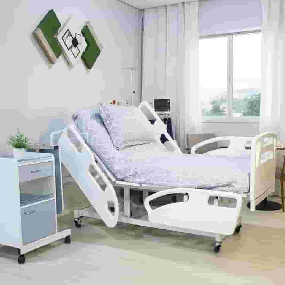 Cama Hospitalar Motorizada 1037.AS Para Idosos 9 Movimentos Elétrica com Elevação de Leito, Estrutura Reforçada - Luxo Segurança e Conforto