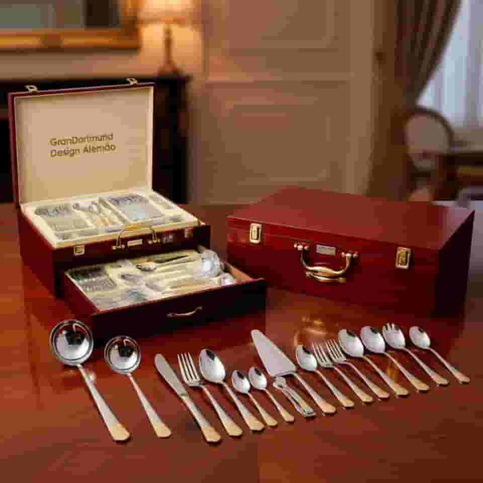 Faqueiro Inox Luxo Dourado 84 Peças Design Alemão Banhado a Ouro 24K Com Maleta de Madeira