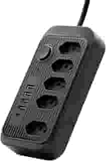 Extensão Tomada, Régua Tomada, Régua de Energia, 5 Tomadas, 4 Interfaces USB, 1 Porta USB Tipo-C, Cabo de Alimentação de 5 metros, Suporte a Tensão de 110-220V, Potência de 2500W, Preto