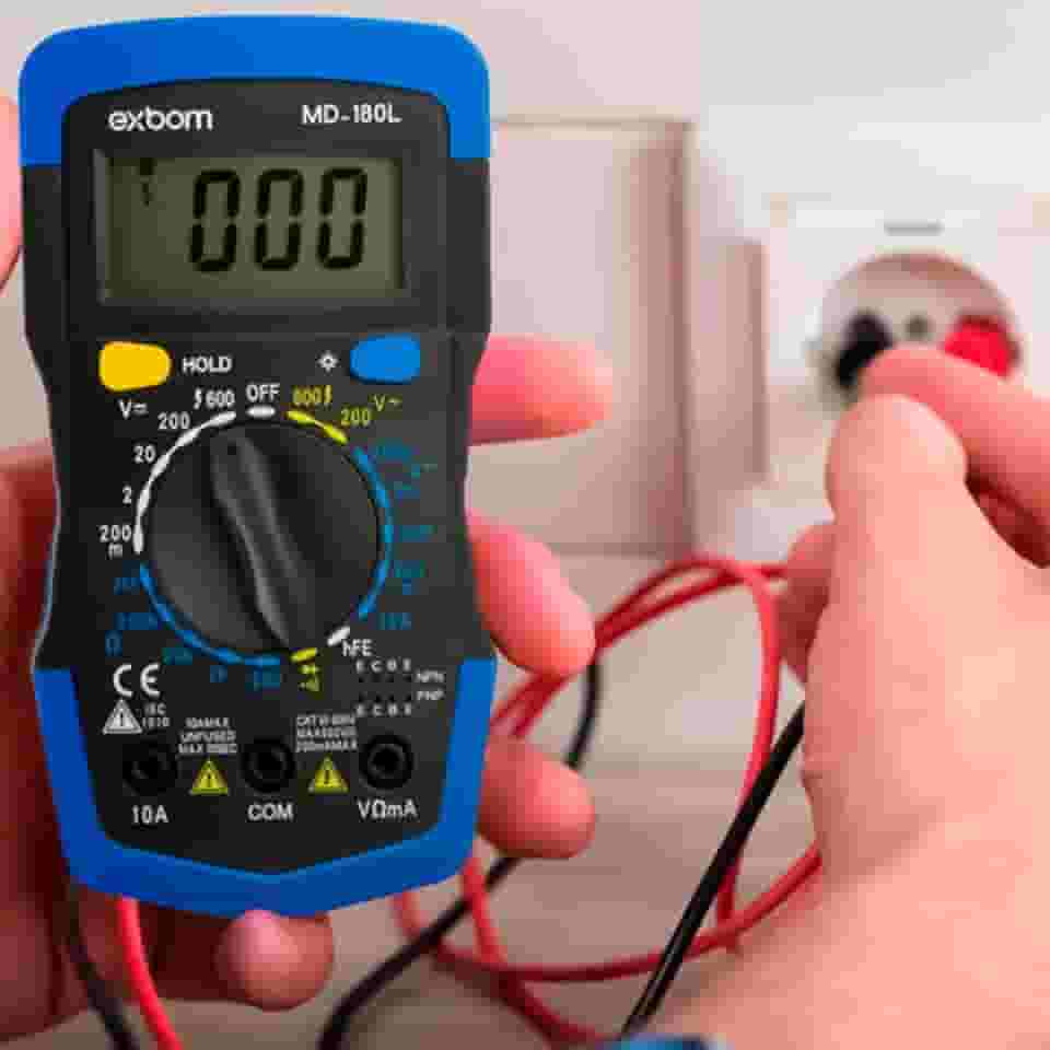 Multímetro Digital Profissional Portátil Display 3 1/2 Iluminado Azul Com Beep Sonoro e Bateria de 9 Volts - Premium