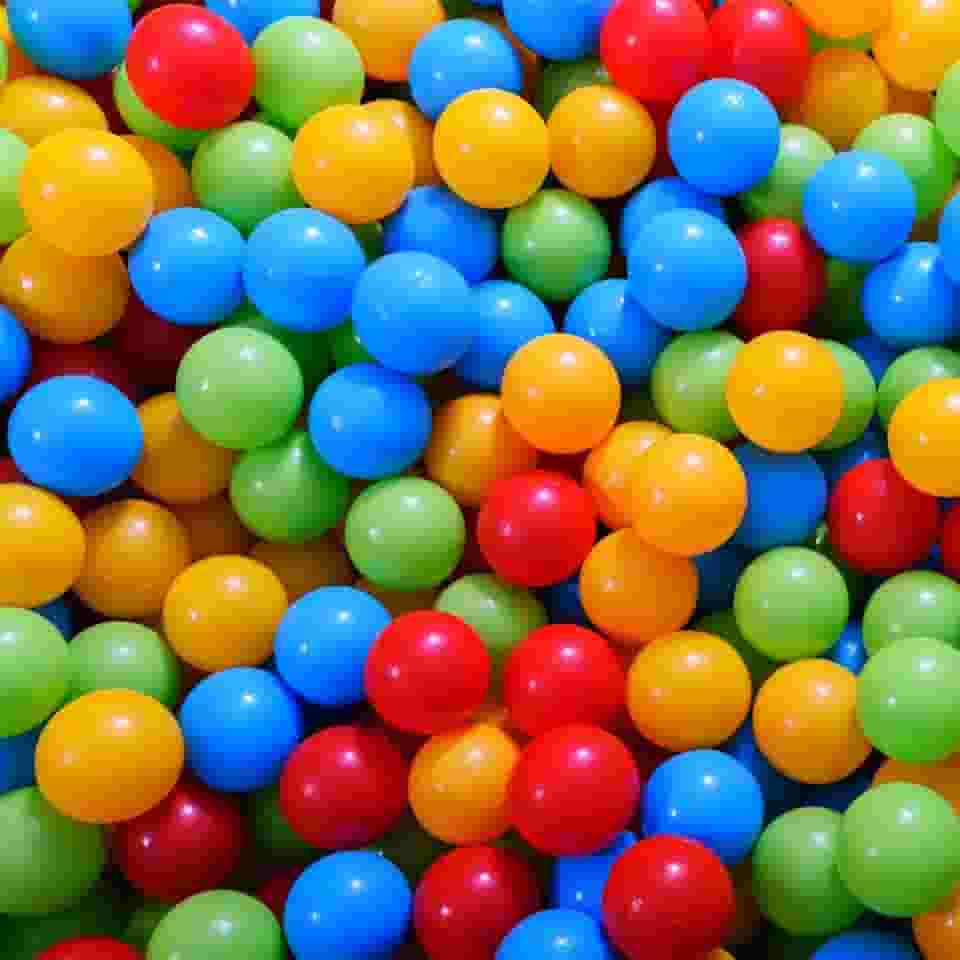 25 Unidades Bolinhas Coloridas Que Não Amassam, Plástico Atóxico, Resistentes, Seguras, Leves, Piscina, Cercadinho, Playground, Festa