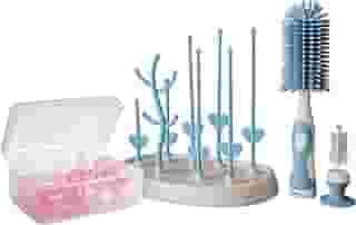 Kit Escorredor de Mamadeira com Tampa + Esterilizador de Mamadeira Micro-ondas + Escova de Silicone – Higiene Completa