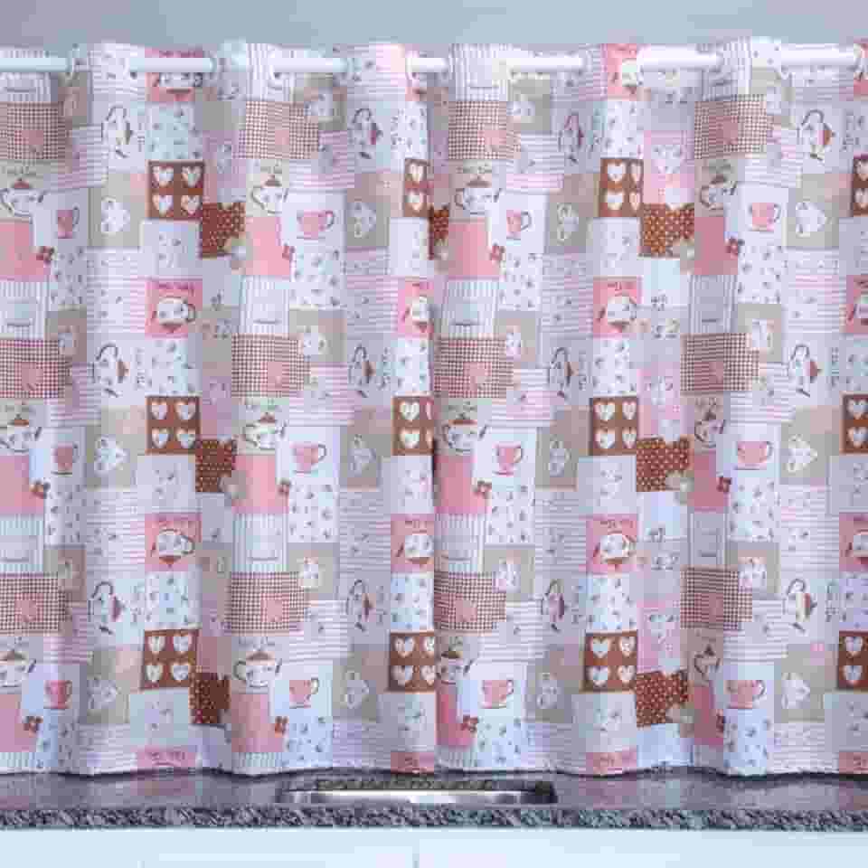Cortina Cozinha Oxford 2,00x1,40 Estampada Cappuccino Janela Vitrô Ilhós Blackout Blecaute Decorativa Poliéster Varão (Bule Rosa)