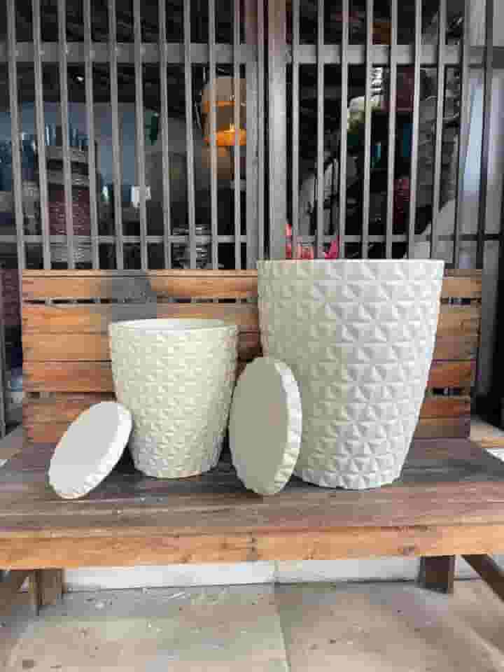 Kit 2 Vasos Polietileno Coluna Berlian Gold 3D (Bege)