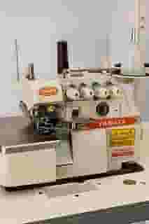 Máquina de Costura Industrial Interlock FY55 Yamata COMPLETA (220)