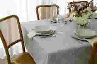 Toalha De Mesa Impermeável 6 Lugares 1,40x2,10m Jacquard (Ondas Prata)
