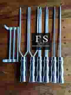 Espetos para churrasco kit 6 espetos 65 cm em alumínio +suporte para espetos