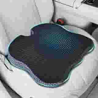 Almofada de assento de carro premium para maior conforto – Design de espuma viscoelástica em forma de cunha 100% poliuretano, melhora a visibilidade de direção e alivia a dor ciática e o cóccix.