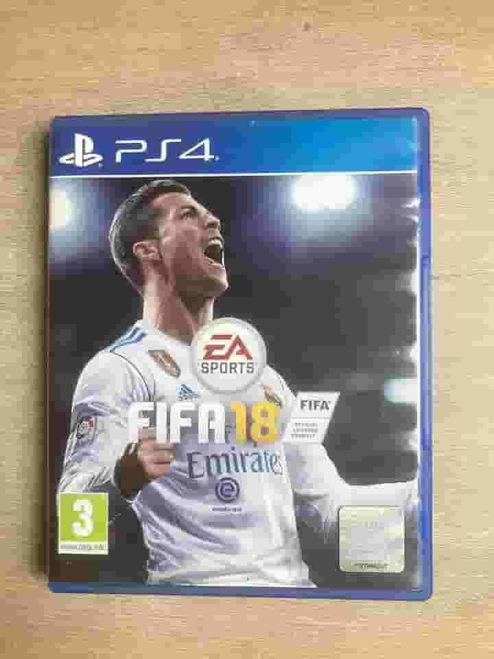 FIFA 18 Standard Edition - PlayStation 4