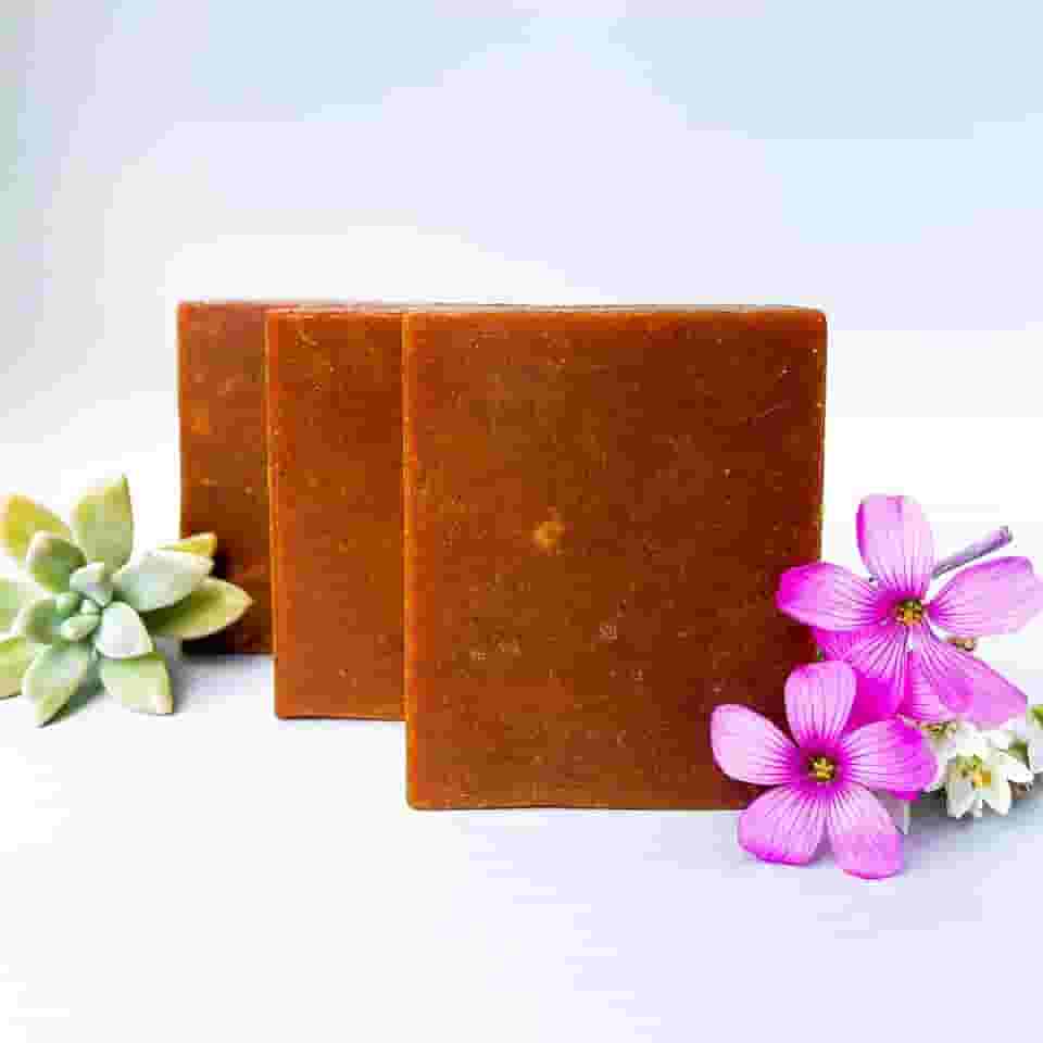 Sabonete de Açafrão Anti Ácne/Foliculite, Base Glicerinada 100% Vegetal, 100g