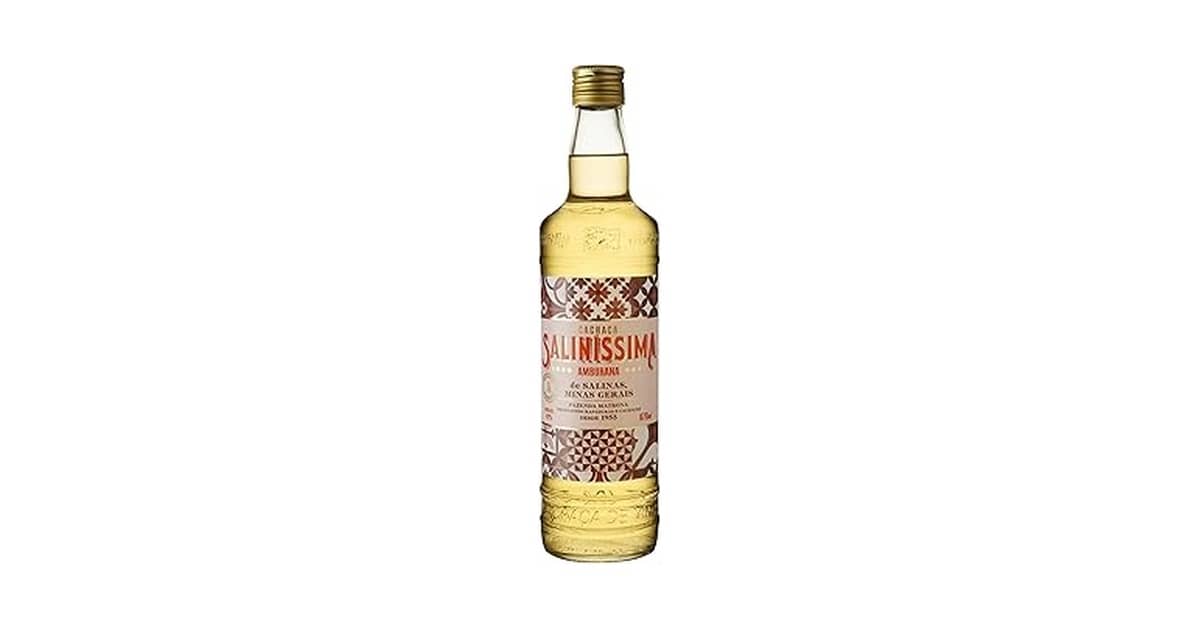 Melhor cachaça artesanal: Guia de madeiras e sabores