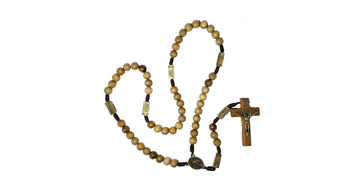 Qual Melhor Terço para Rezar na Quaresma: Guia Completo