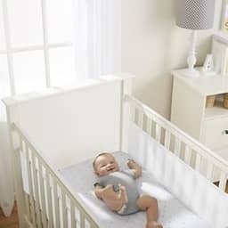 Protetor de Berço Tela Respirável 2 Lados Grades Aguard Baby Padrão Americano Branco Liso