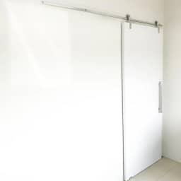 Porta Branca 80cm + Kit De Correr 1,5m + Puxador Flat Polido