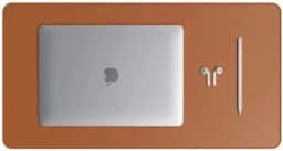 Mouse Pad Médio 70x30cm KingPad Couro Ecológico Caramelo – Desk Pad Antiderrapante para Escritório, Home Office e Estudo – Tapete de Mesa Resistente à Água