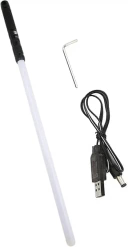 Espada LED Espada de Luz LED Sabre de Luz Confortável para Segurar o Jogo Seguro e Divertido 7 Cores Prop PC Feito Bateria de Lítio Recarregável (Preto)
