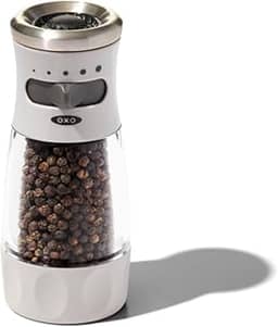 Moedor de pimenta OXO Good Grips, cinza