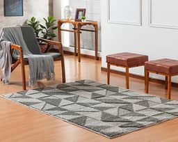 Tapete Sala, Quarto, Escritório 3D Pelo em Shagy Alto Relevo, Antiderrapante Base Emborrada Jazz (Triangulo Cinza, 1,50m x 1,00m)