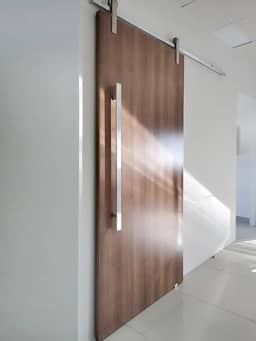 DECORPLACE, Porta Carvalho 80cm + Kit Correr 1,5m + Puxador 1m Escovado