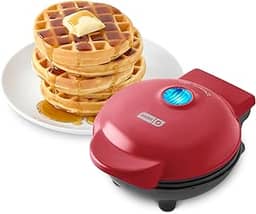 DASH Mini máquina de waffle - molde de waffle de 10 cm, ferro de waffle antiaderente com aquecimento rápido, superfície antiaderente - Mini máquina de waffle perfeita para crianças e famílias, basta