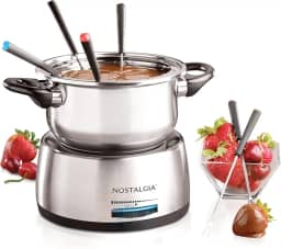 Nostalgia Conjunto de panela elétrica de fondue de 6 xícaras para queijo e chocolate - 6 garfos codificados por cores, controle de temperatura - Utensílios e aparelhos de cozinha de aço inoxidável