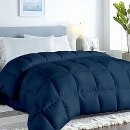 ROYALE LINENS Edredom - Enchimento de edredom King Size - Edredons acolchoados macios para todas as estações com 8 abas de canto - Edredom alternativo para cama - Enchimento de edredom costurado em