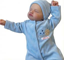 Boneca Bebê Reborn Realista em Silicone Rosali Menino 46 cm e Pode Dar Banho Acompanha Roupinhas Variadas e Acessórios