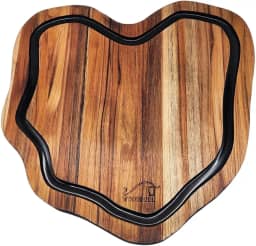 Tábua de Churrasco para Corte de Carne e Alimentos em Madeira Teca Origens Black, Ideal para Preparar e Servir com Estilo, Resistente e Elegante – WOODBULL.