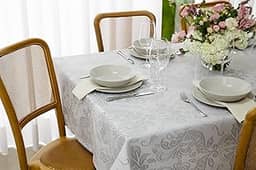 Toalha De Mesa Impermeável 8 Lugares 1,70 X 2,70 M Jacquard (Medalhão Prata)
