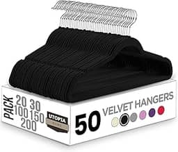 Utopia Home Cabides de veludo pacote com 50 cabides antiderrapantes - cabides pretos - cabides para terno com gancho rotativo de 360 graus - cabides resistentes - cabides para calças