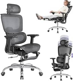 LarkLeaves Cadeira de Escritório com Descanso para os Pés, Cadeira Ergonômica com Encosto de Cabeça 3D, Cadeira Gamer com Encosto Ajustável e Apoio de Braço 3D, Cadeira Presidente, Cadeira Mesh, Preto