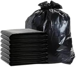 Saco de lixo para uso doméstico reforçado 30 litros tamanho ABNT 59cm x 62cm 0,06 micra preto embalagem econômica com 100 unidades