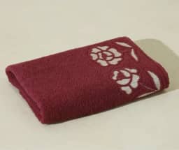 Toalha de Banho Guadalupe 530g 100% Algodão Premium – Macia, Absorvente e Durável – 72x150cm – Secagem Rápida – Ideal para Banheiro, Hotel e Spa – MA Variedades (Rubi)