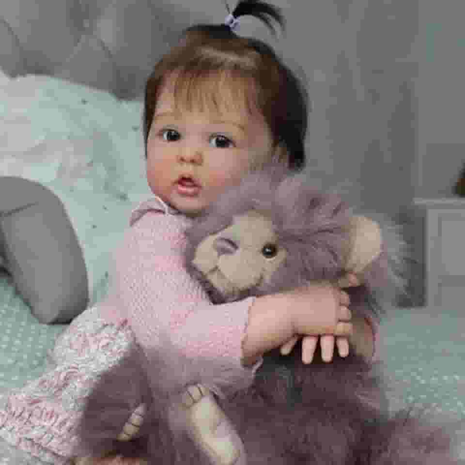 Bebê Reborn Boneca de Silicone Menina Realista Olho Castanho 55cm Pode Tomar Banho