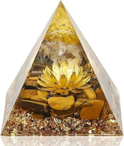 Pirâmide Decorativa em Resina com Cristais Naturais – Design Artesanal para Ambiente e Meditação